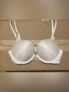 Victoria’s Secret Plunge Double Push-up Bra